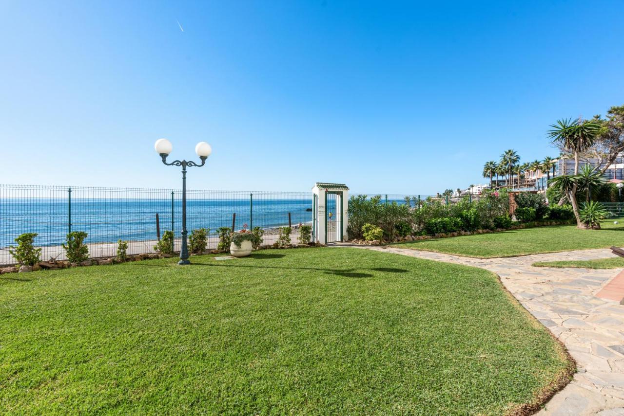 Oceanfront Mijas Apartment Luaran gambar