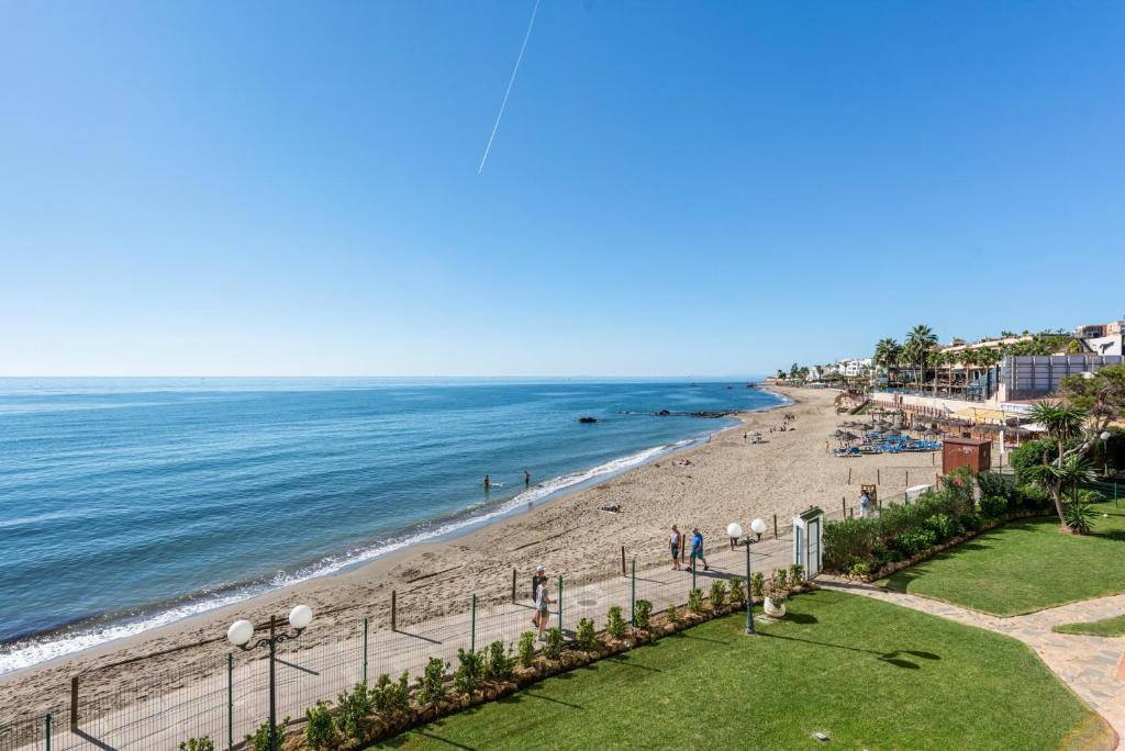 Oceanfront Mijas Apartment Luaran gambar