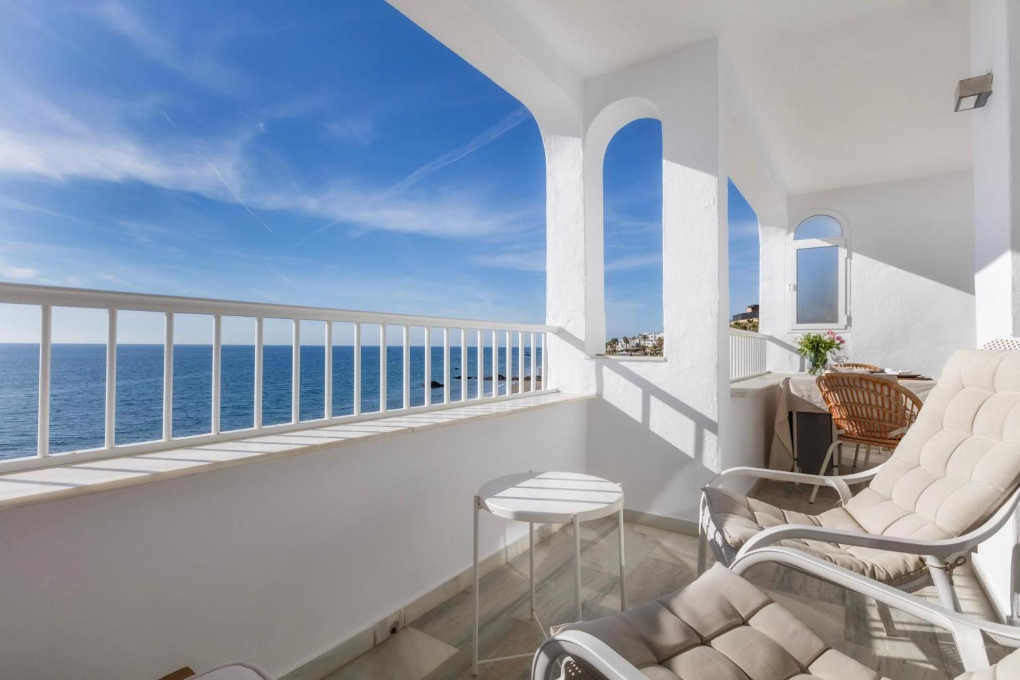 Oceanfront Mijas Apartment Luaran gambar