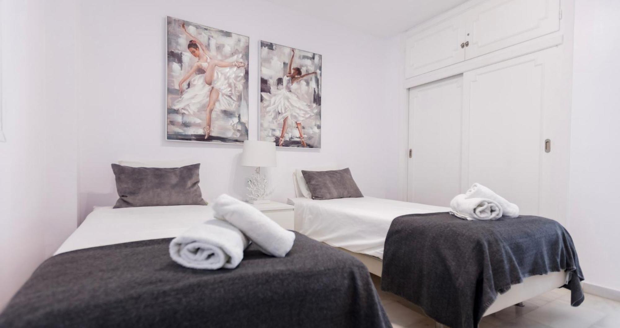 Oceanfront Mijas Apartment Luaran gambar
